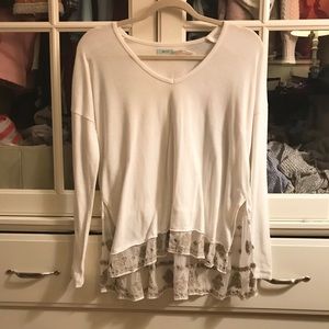 White Long-sleeve Urban Blouse